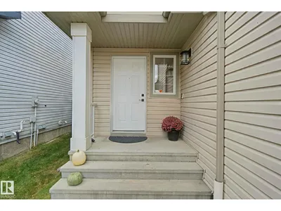 20420 56 AV NW photo 5