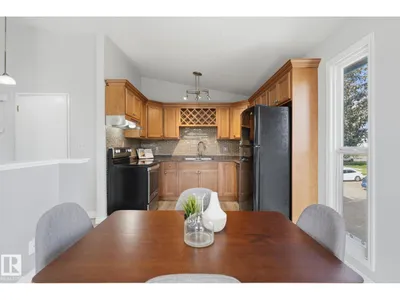 6431 180 ST NW photo 11