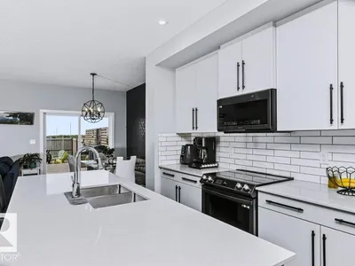 7132 182 AV NW photo 11