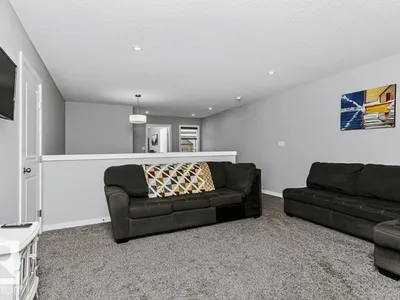 7132 182 AV NW photo 24