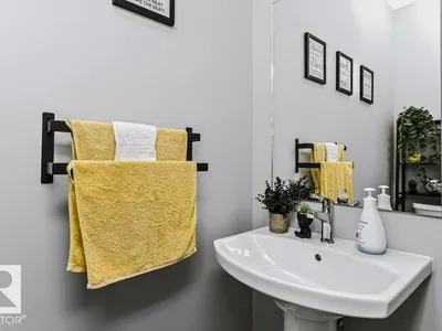 7132 182 AV NW photo 17