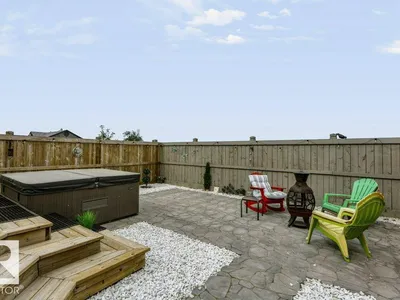 7132 182 AV NW photo 44