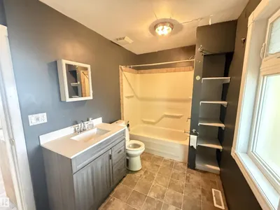 11942 37 ST NW photo 22