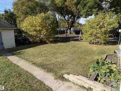 11942 37 ST NW photo 44
