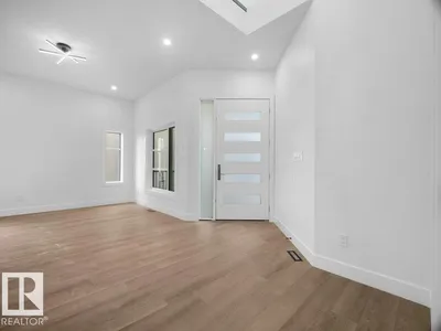 1707 18 ST NW photo 16