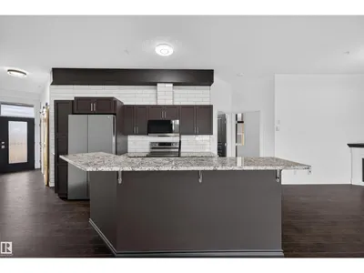 #412 9503 101 AV NW photo 21