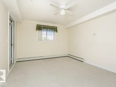 #315 9995 93 AV photo 46
