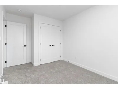 180 Pacific DR photo 23