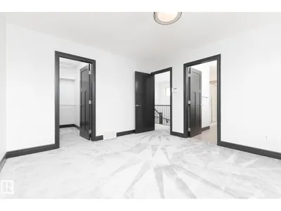 71 GREENBURY CR photo 34