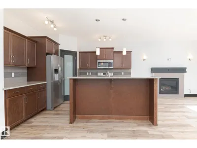 71 GREENBURY CR photo 15