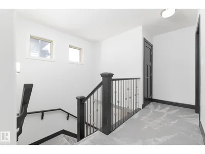 71 GREENBURY CR photo 27
