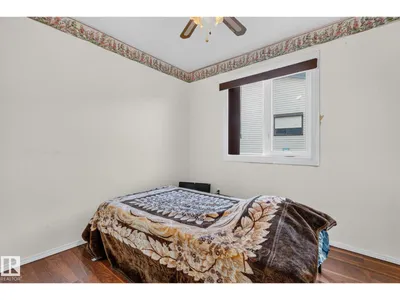 11 HOWSON CR NW photo 19