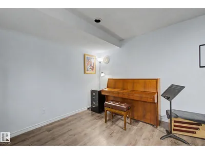 3706 41 AV NW photo 30