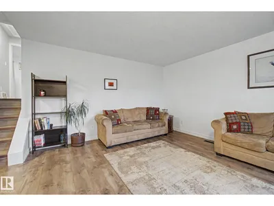 3706 41 AV NW photo 5