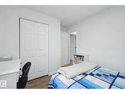 3706 41 AV NW photo 19