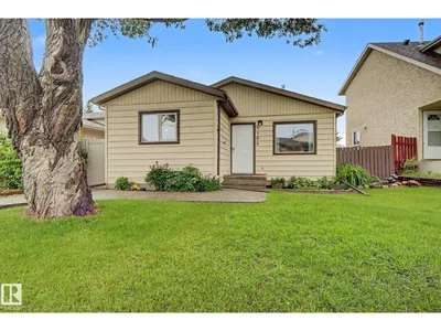 3706 41 AV NW photo 42