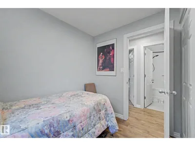 3706 41 AV NW photo 22