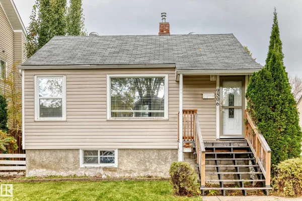 9506 72 AV NW photo 2