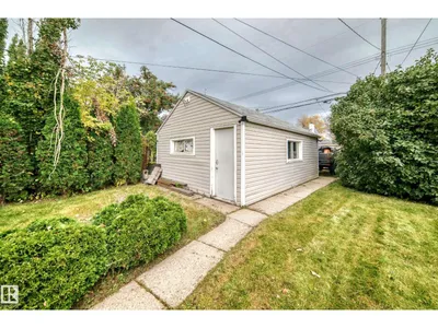 9506 72 AV NW photo 55