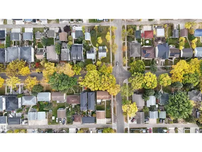 9506 72 AV NW photo 59