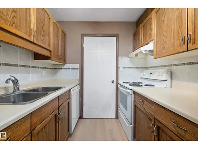 #208 15503 106 ST NW photo 11