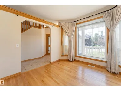 10820 178 AV NW photo 13