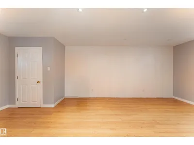 10320 76 ST NW NW photo 26