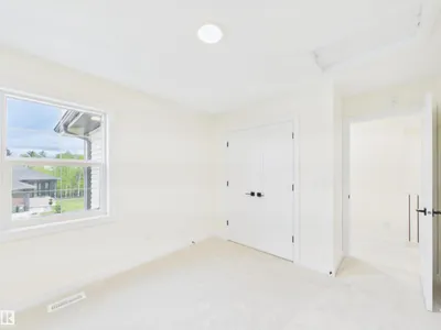 223 RAVINE DR photo 37