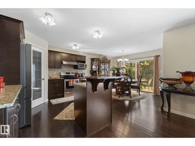 5915 6 AV SW photo 10