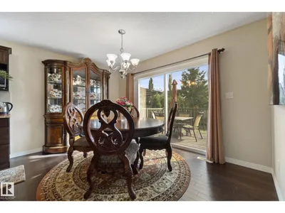 5915 6 AV SW photo 12