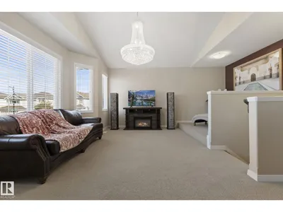 5915 6 AV SW photo 23