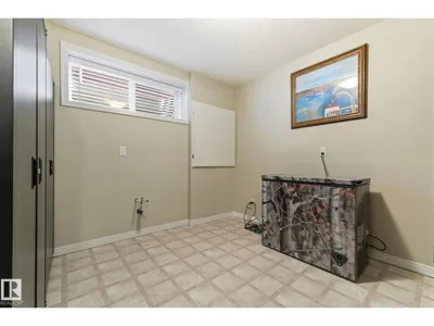5915 6 AV SW photo 51