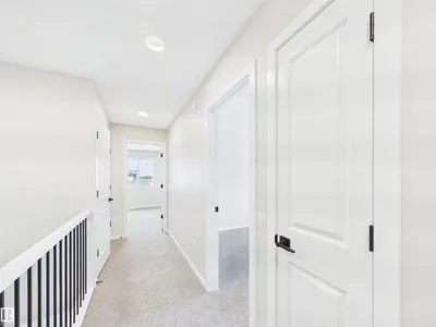 1100 MCLEOD AV photo 20