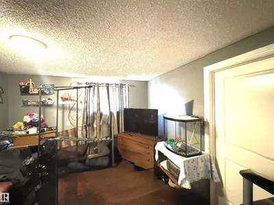 8108 124 AV NW photo 21