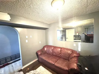 8108 124 AV NW photo 22