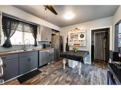 13220 77 ST NW photo 11