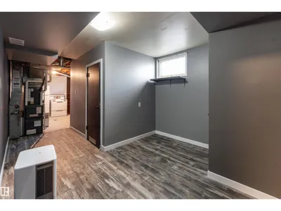 13220 77 ST NW photo 35