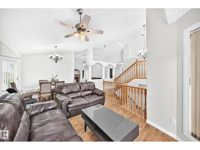 3460 30 St NW photo 7