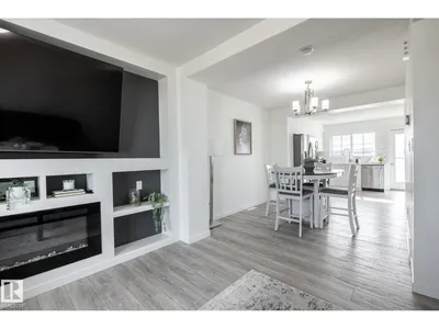 19216 27 AV NW photo 6