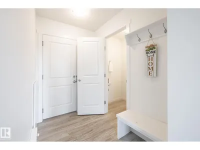 19216 27 AV NW photo 13