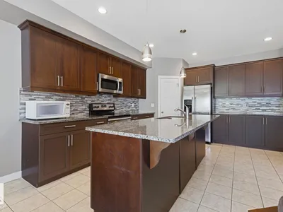 11827 56 ST NW photo 11