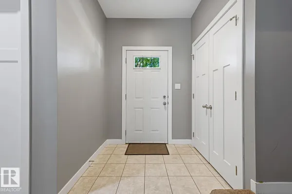 11827 56 ST NW photo 2