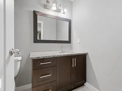 11827 56 ST NW photo 25