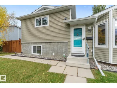 4103 44 AV photo 44