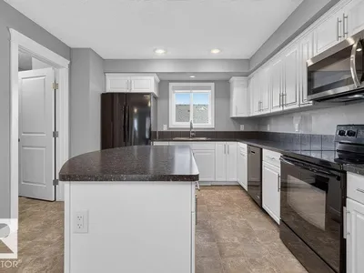 12 MEADOWLAND CR photo 8