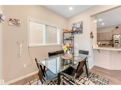 1410 26 AV NW photo 15