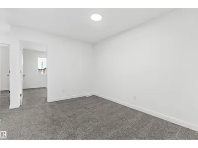 1012 14 AV NW photo 27