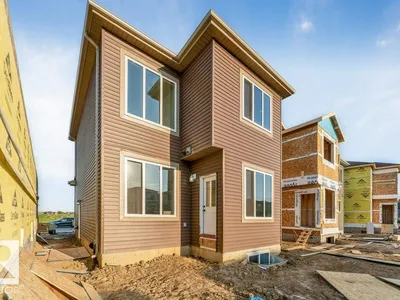 8416 226 ST NW photo 4