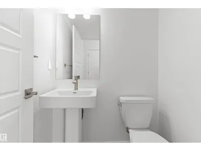 1056 14 AV NW photo 13