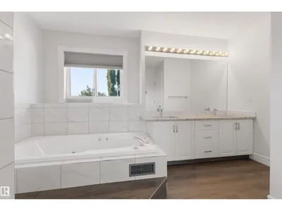 18907 90 AV NW NW photo 26